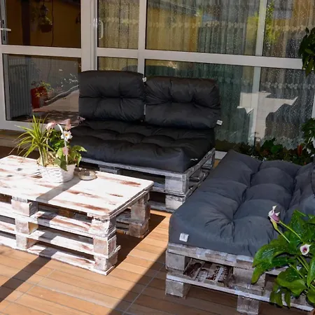 Πανσιόν Edelvais 2*