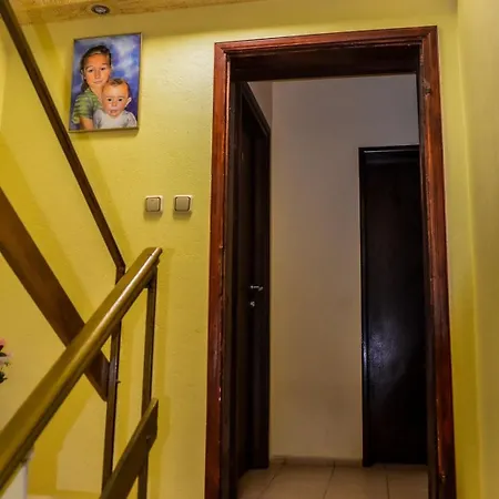 Edelvais Vendégház 2*