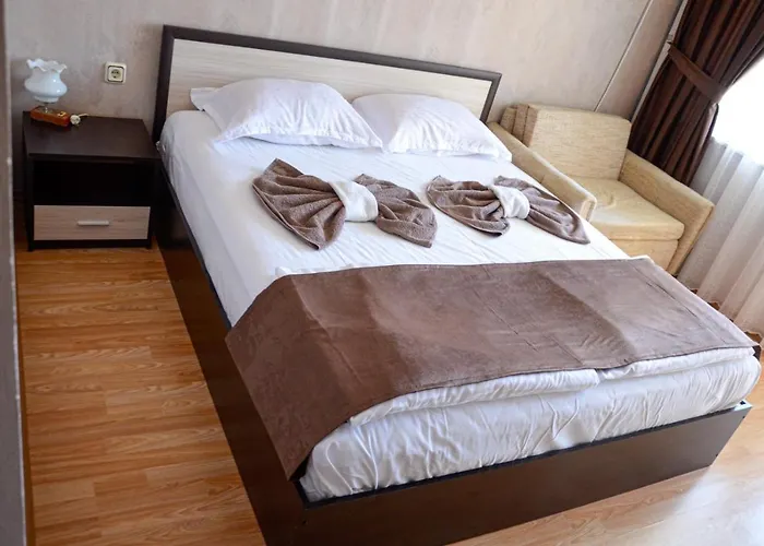 Casa de hóspedes Edelvais 2*